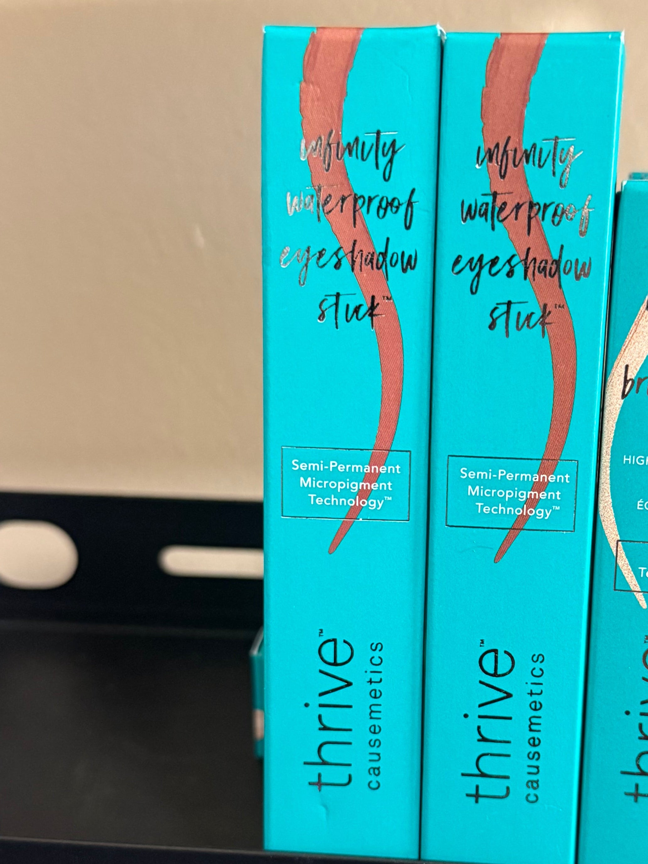 Infinity Waterproof Eye shadow stick